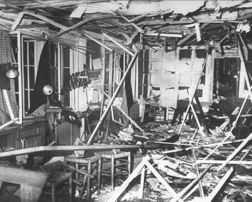 Комната для совещаний после взрыва