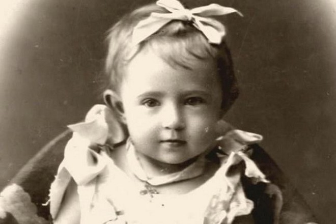 Предполагаемое фото Соньки Золотой Ручки в детстве